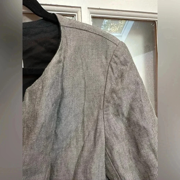 Banana Republic Grey Linen Blend Cropped Blazer Jacket Women’s Size 10 Medium M - Picture 3 of 12